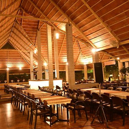 Nijaguna Resorts Chāmrājnagar Exterior foto